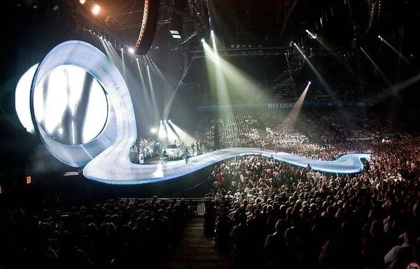  Stage design of curved runway